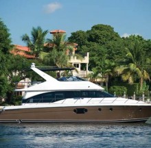 Новая моторная яхта Carver 54 Voyager от Американской верфи Carver Yachts